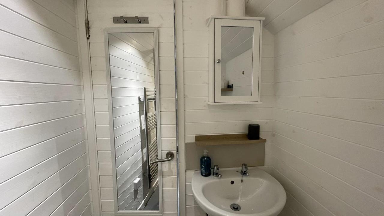 Hideaway Pod Near Loch Ness For A Tranquil Retreat *